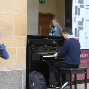 变性人性爱操逼视频
